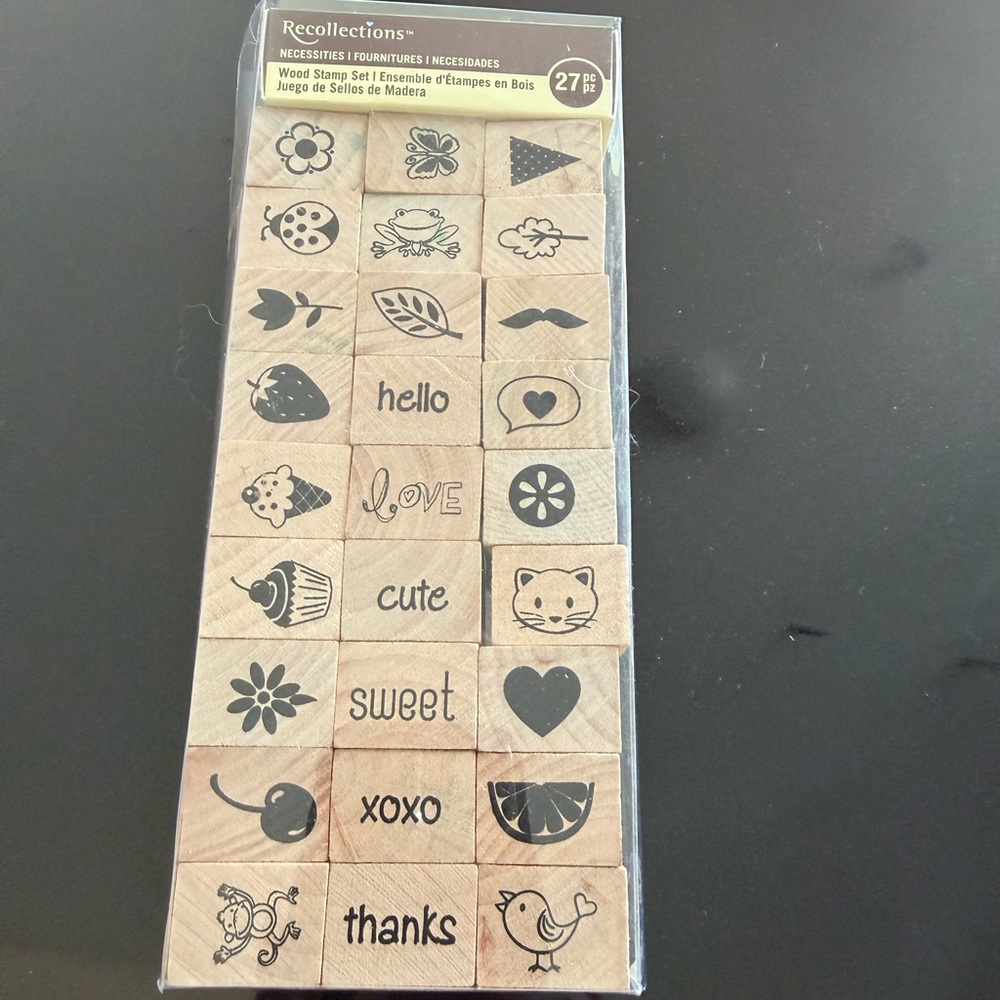 Recollections Wooden Stamp Set - Assorted Cute Icons & Words